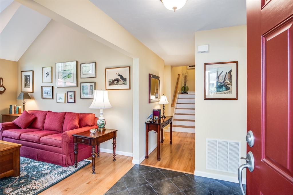 11 Alice Mullens Way 11