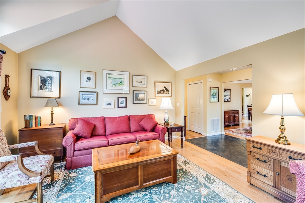 11 Alice Mullens Way 11