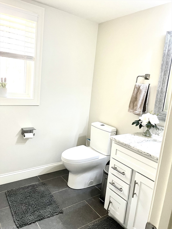 352 Church St, Northborough, MA Photo #20