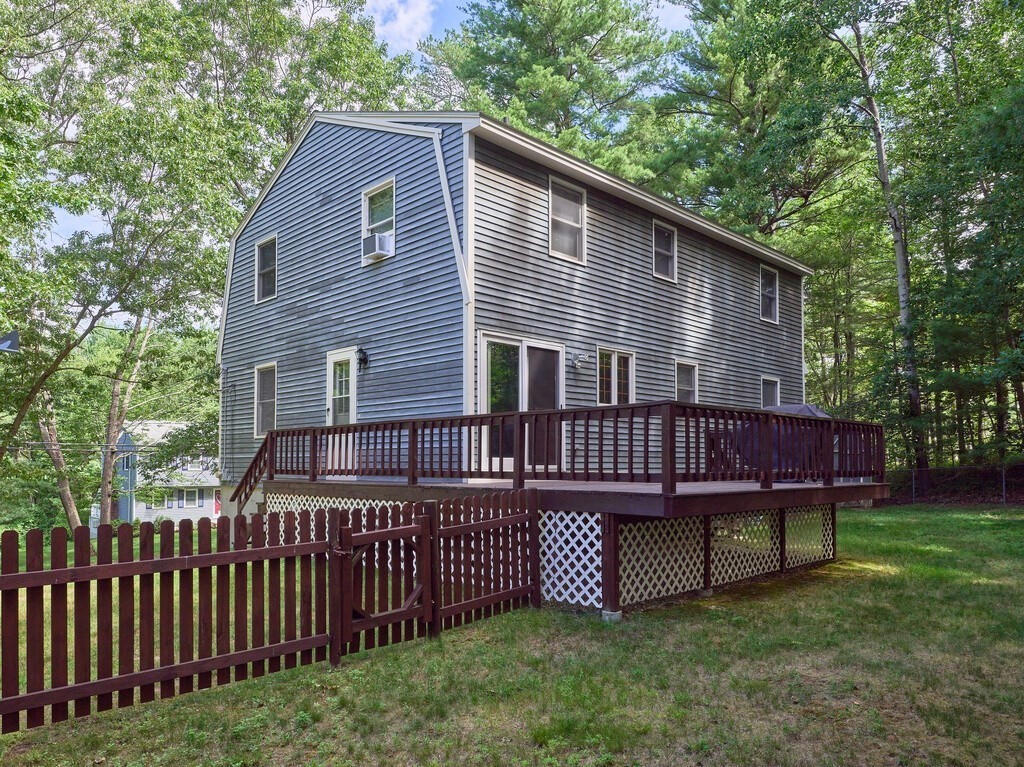 450 Willard Street