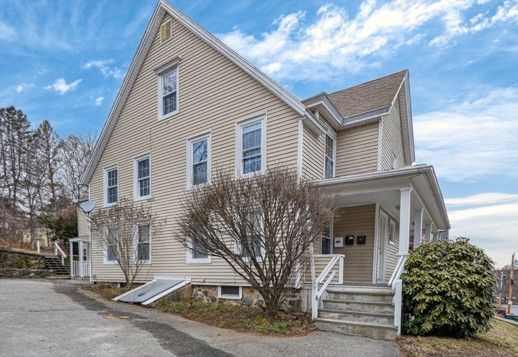 Photo of 17 Mason St, Hudson, MA