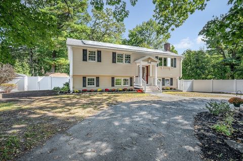 548 Chandler Street Tewksbury MA 01876