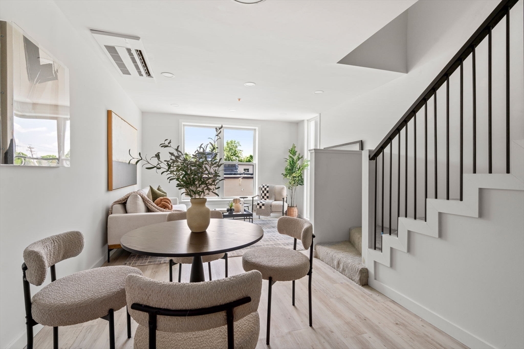 602 Canterbury 5
