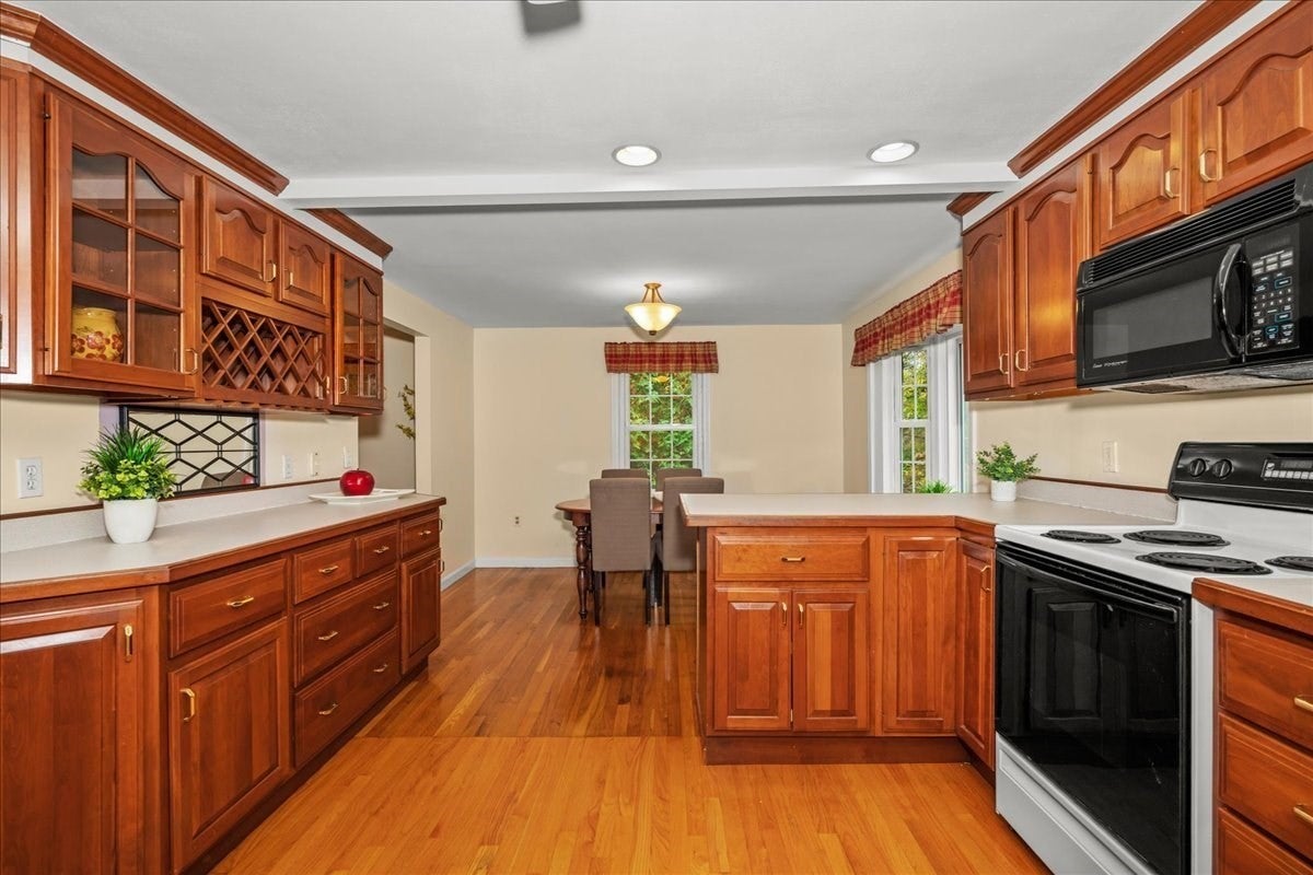18 Fairview Drive, Southborough, MA Photo #8