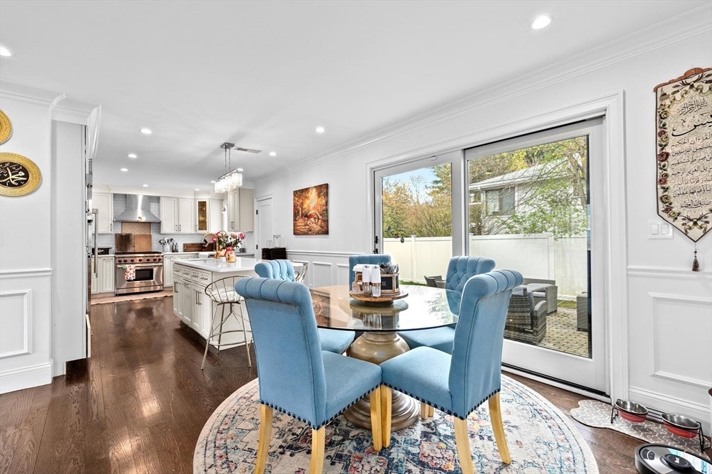 110 Redwood Rd, Newton, MA Photo #5