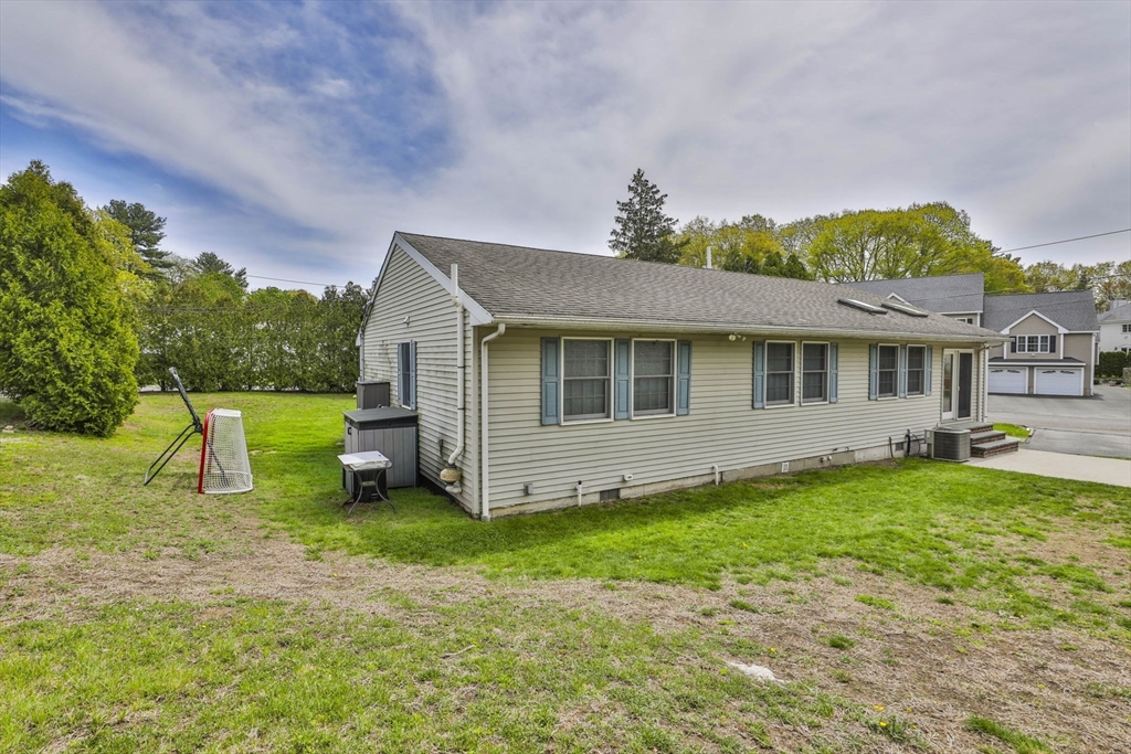 6 Phaneuf St, Middleton, MA Photo #39