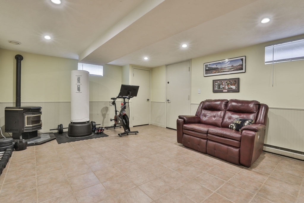 6 Phaneuf St, Middleton, MA Photo #37