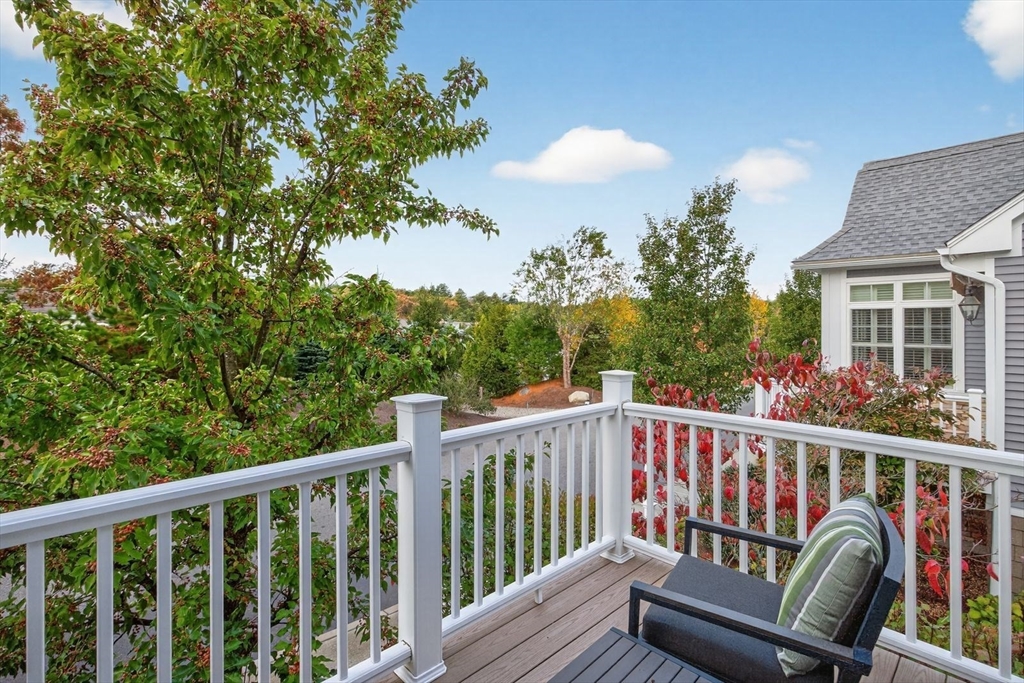 81 Boatwrights Loop