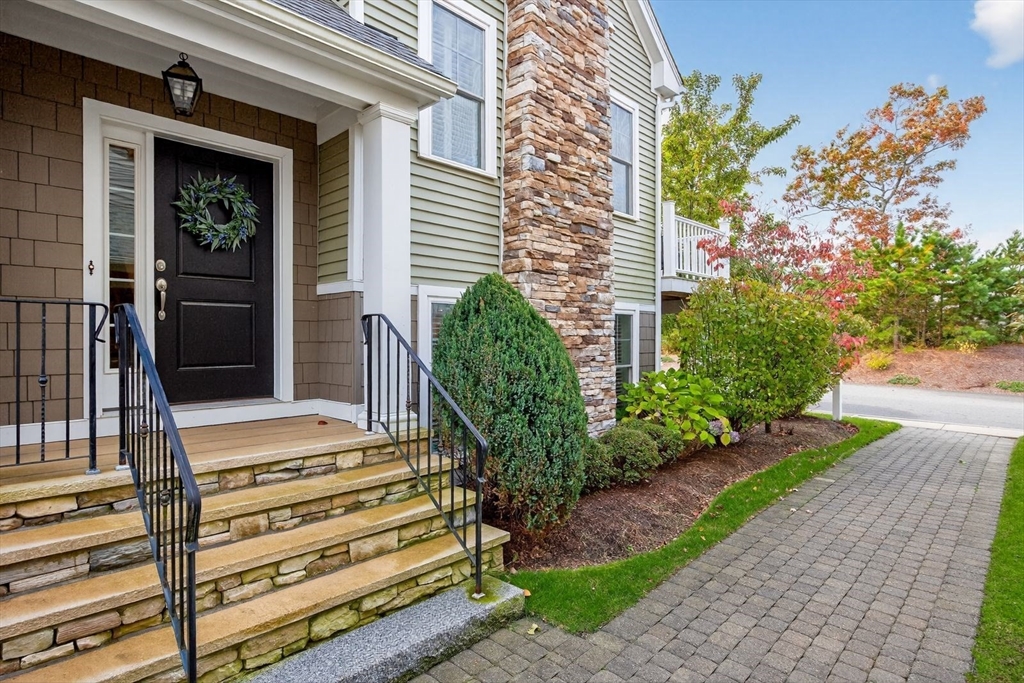 81 Boatwrights Loop