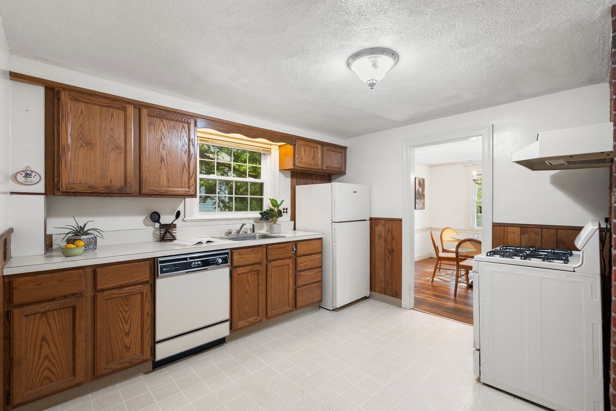 51 Iroquois Road, Arlington, MA, 51 Iroquois Road, Arlington, MA Photo #15