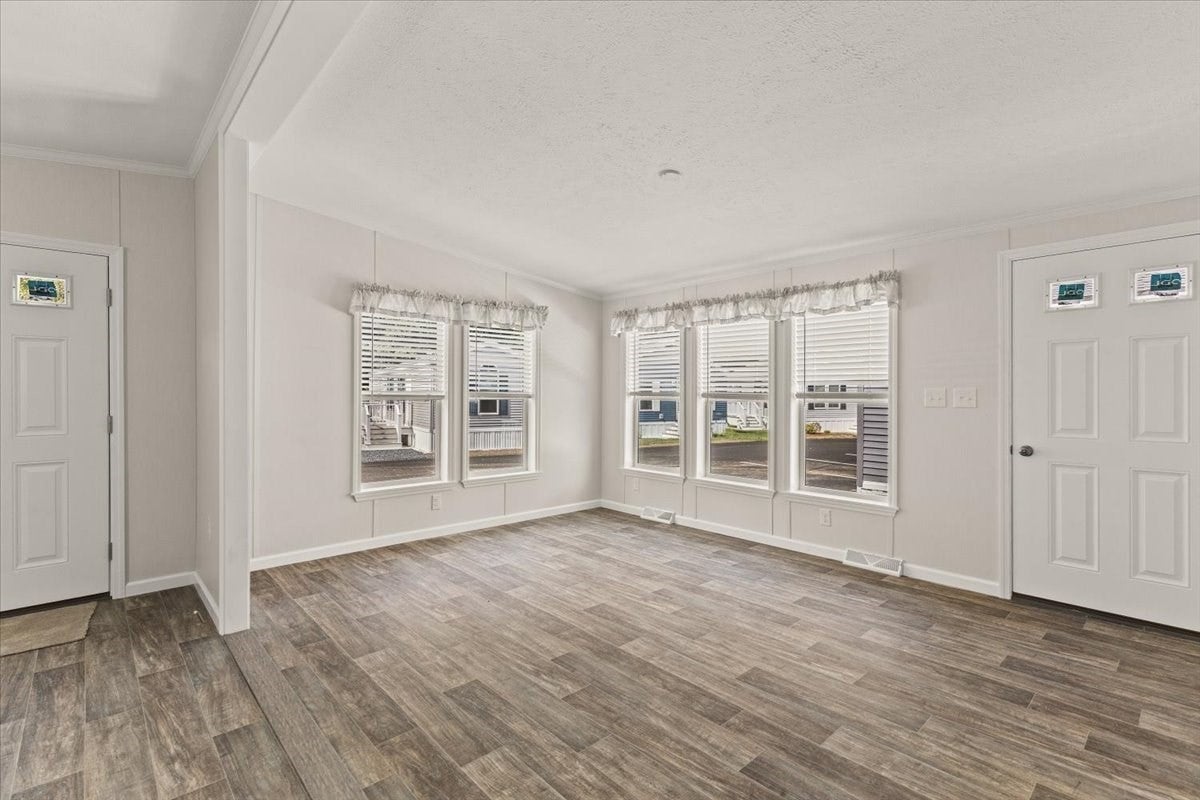 1540 Broadway 18
