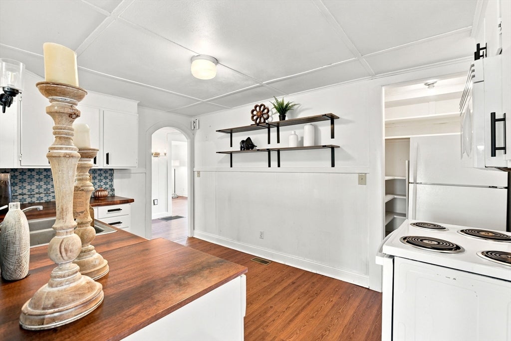 31 Perkins St, Quincy, MA, 31 Perkins St, Quincy, MA Photo #3