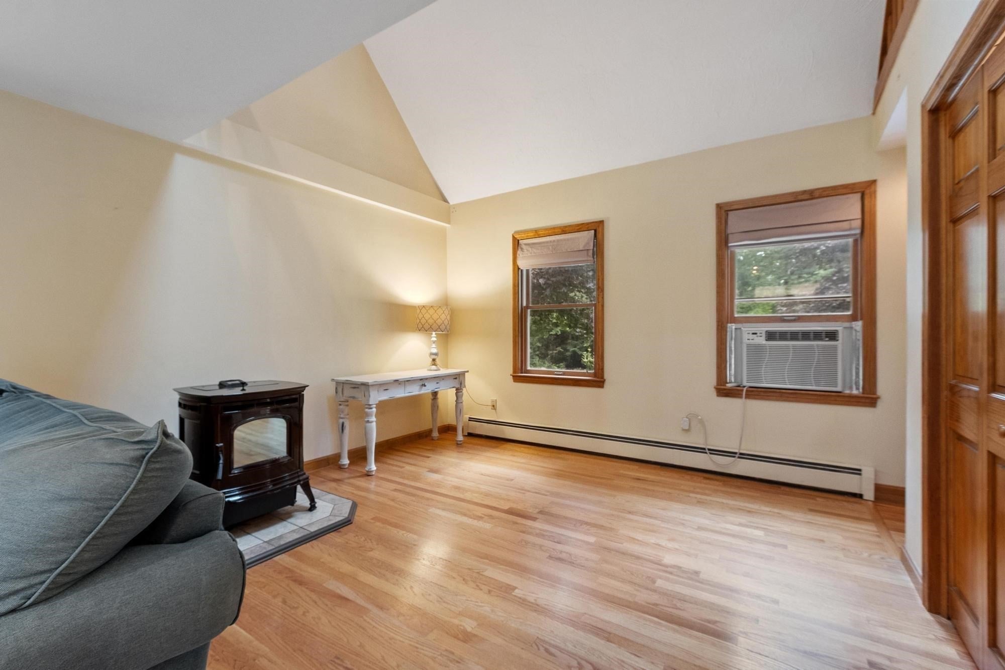 10 Hog Hill Rd, Pepperell, MA, 10 Hog Hill Rd, Pepperell, MA Photo #22