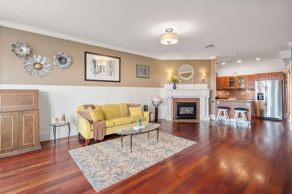 19 Bay State Road 4