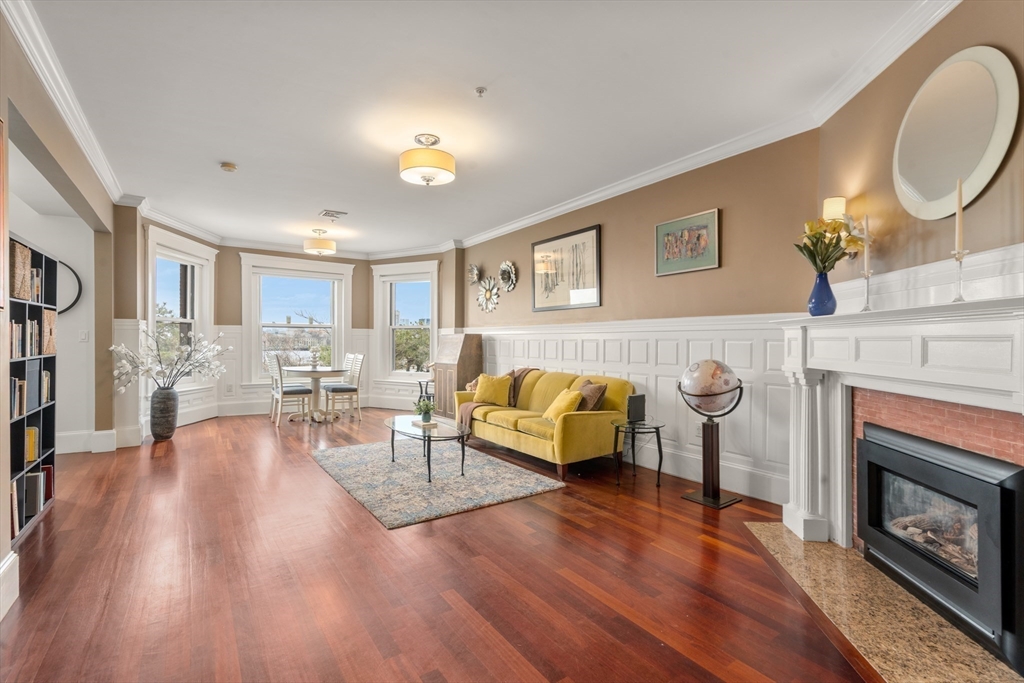 19 Bay State Road 4