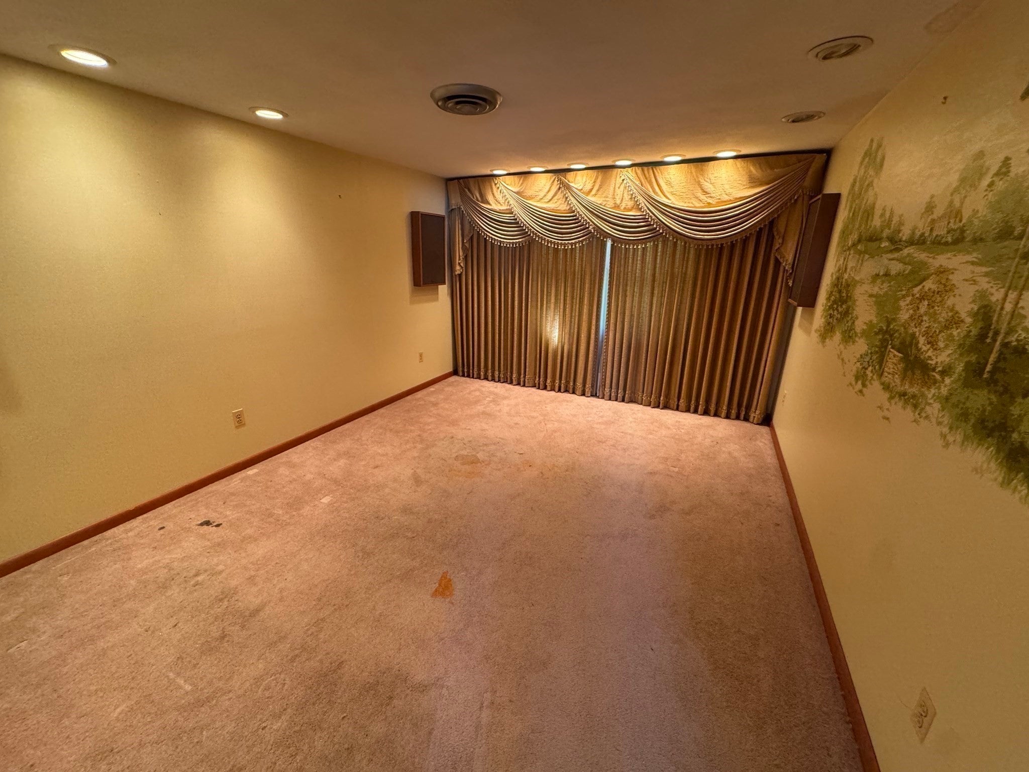 50 Van Horn St, Chicopee, MA, 50 Van Horn St, Chicopee, MA Photo #12
