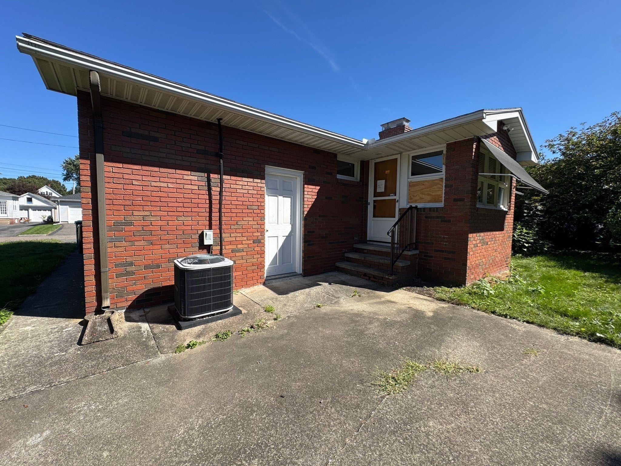 50 Van Horn St, Chicopee, MA, 50 Van Horn St, Chicopee, MA Photo #25