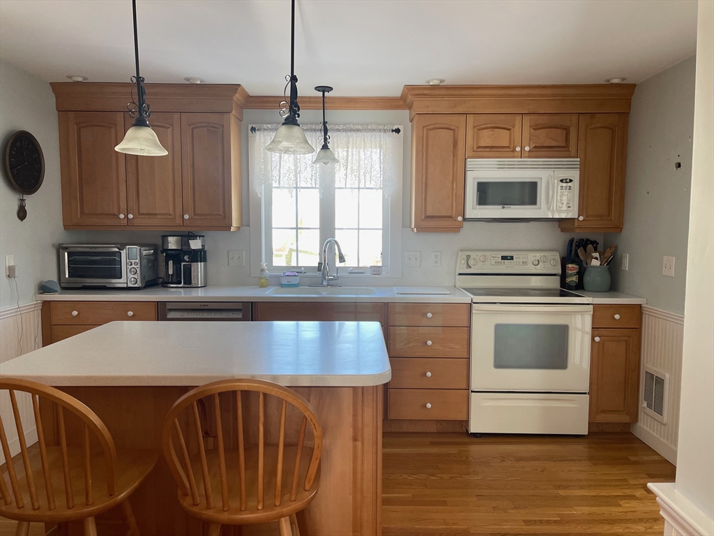 15-17 Oak St