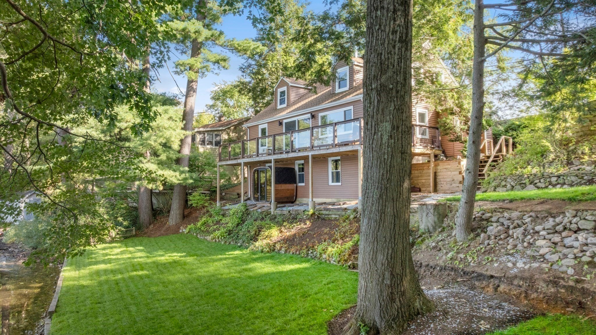 89 Dudley Rd