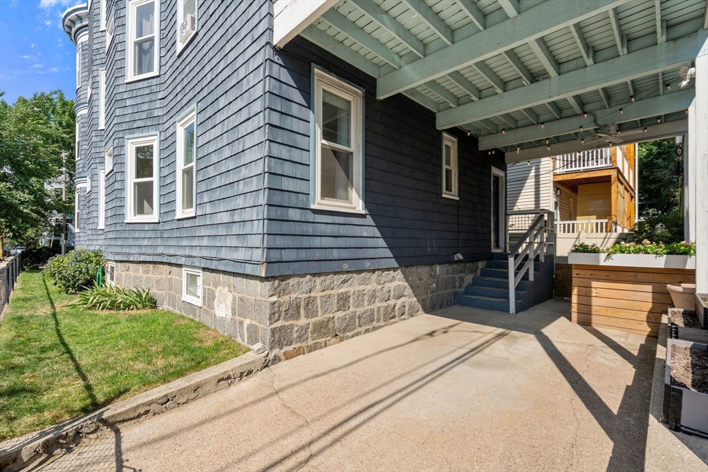 26 Hinckley St #1, Boston, MA Photo #18