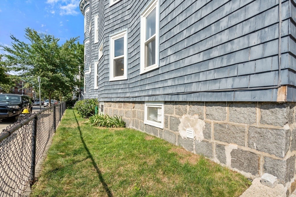 26 Hinckley St #1, Boston, MA Photo #20