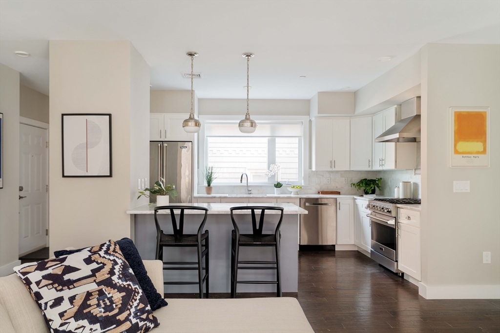 266 Beacon Street 3
