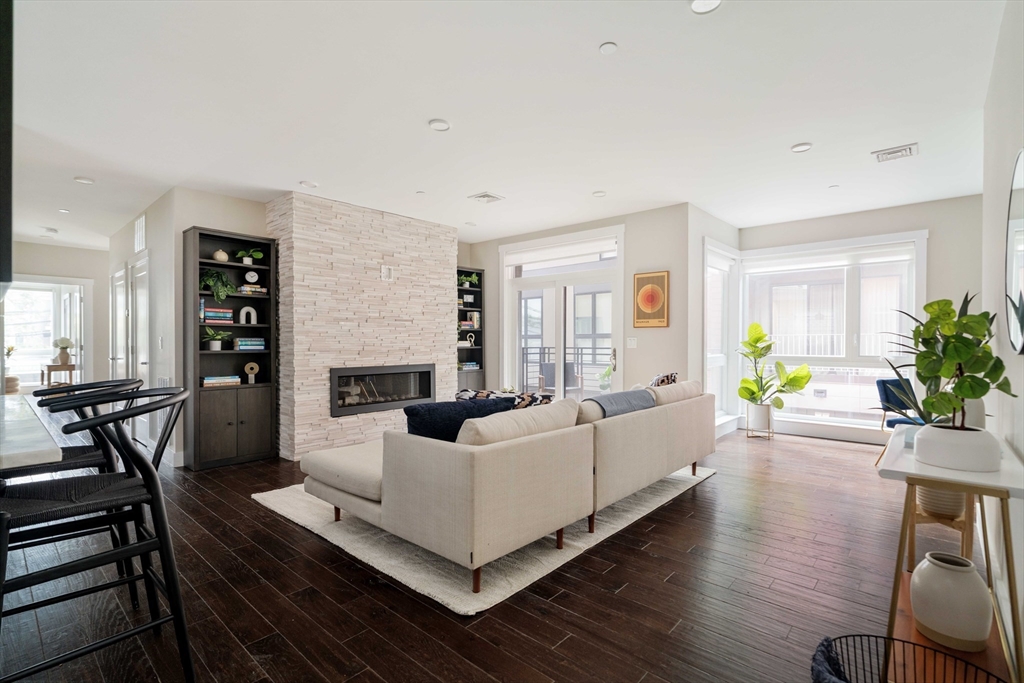 266 Beacon Street 3