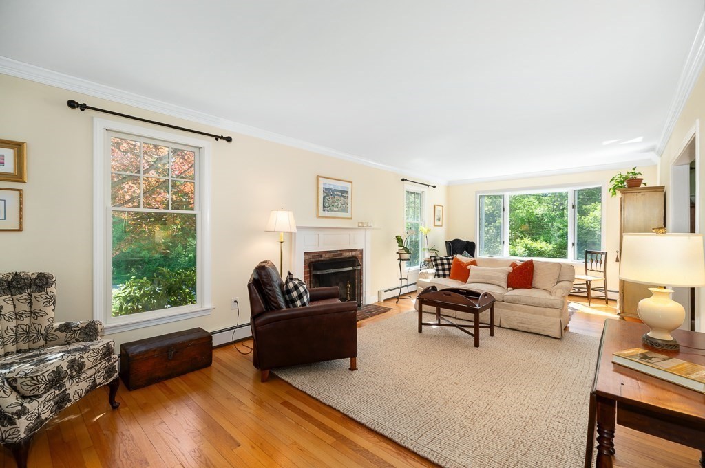4 Great Ledge Lane