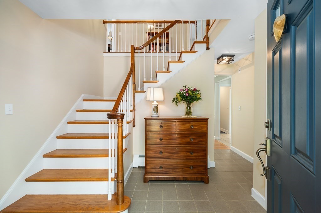 4 Great Ledge Lane