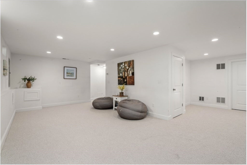 23 Basswood Ave, Sudbury, MA Photo #19