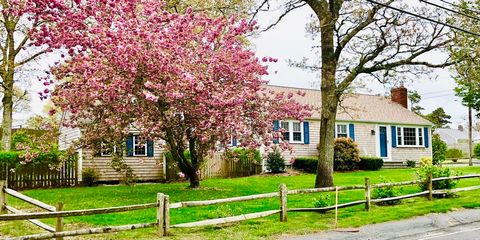 262 Trotting Park Rd Dennis MA 02670