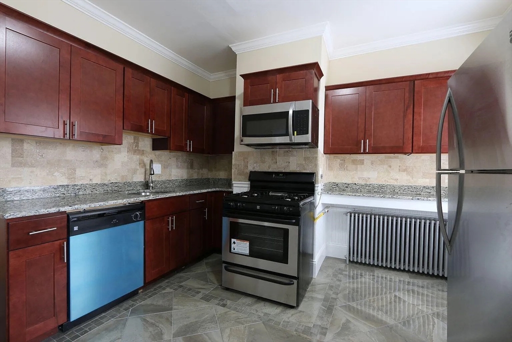 71 Walnut Park #2, Boston, MA Photo #2