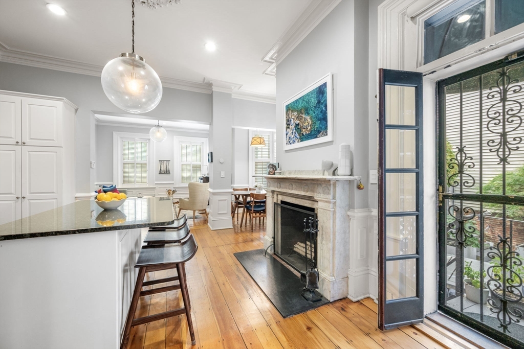 52 Sullivan St 1