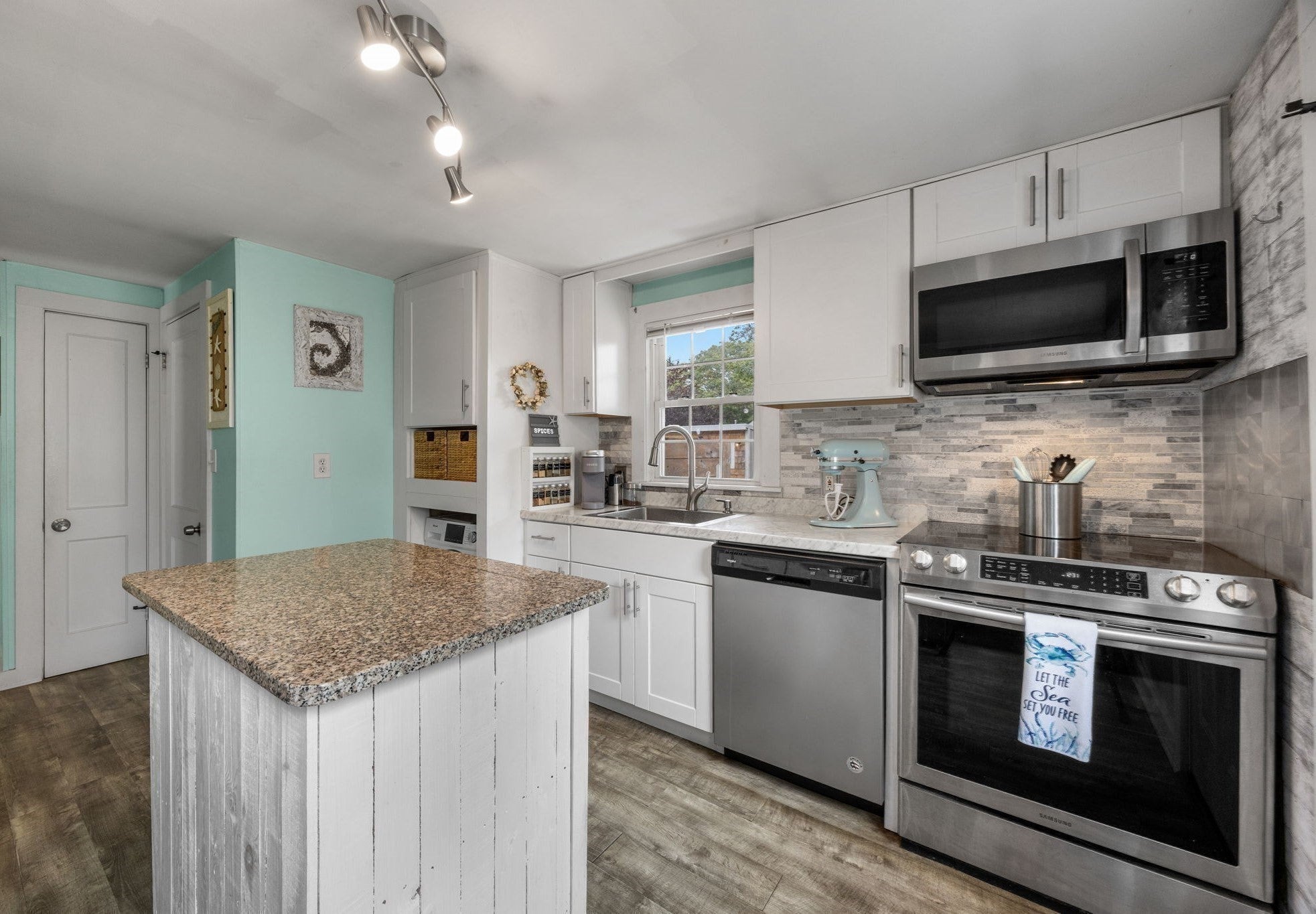 16 Thatcher Rd, Yarmouth, MA, 16 Thatcher Rd, Yarmouth, MA Photo #17