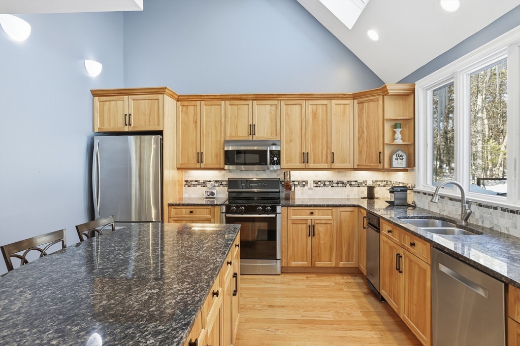 15 Gilson Road, Groton, MA Photo #8