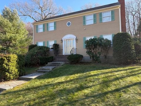 88 Patricia Dr Milton MA 02186