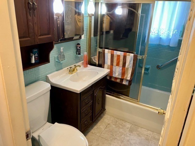 71 Seymour St, New Bedford, MA Photo #20