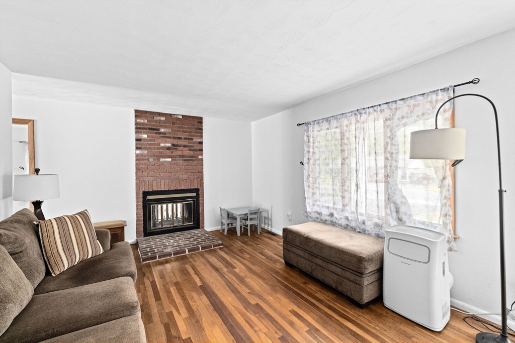 244 Flaggler Dr