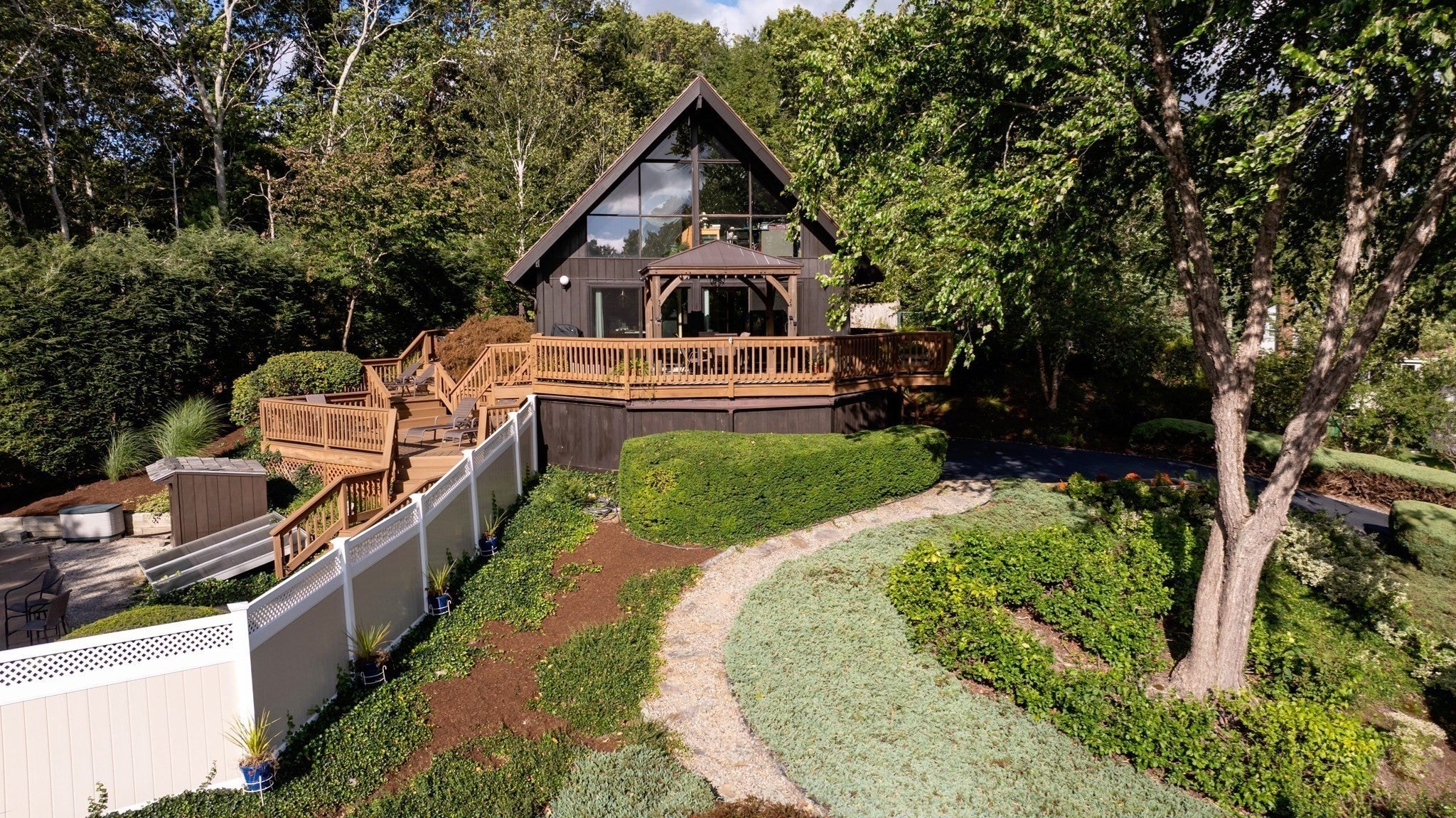 25 Jacqueline Ln