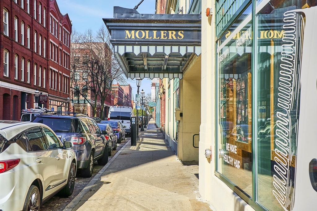 33 Middle St 2