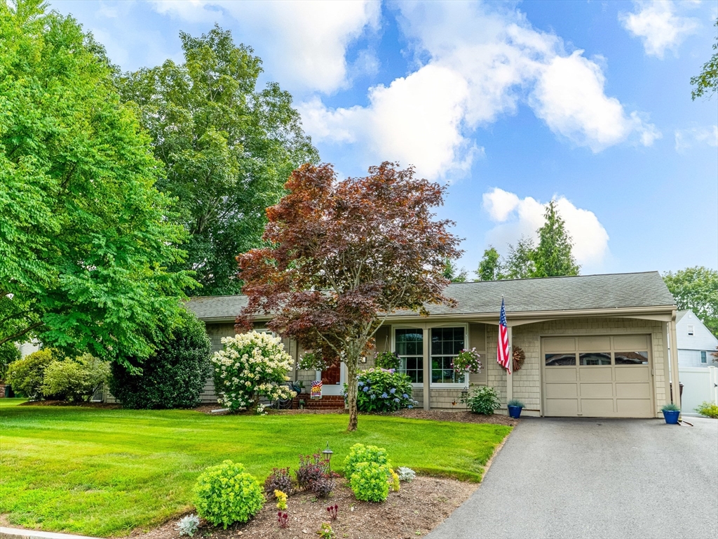 17 Thorndike Rd