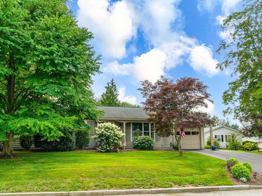 17 Thorndike Rd