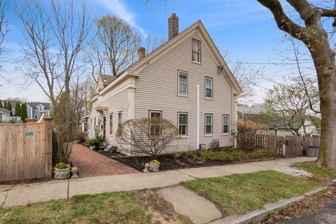 Photo of 8 California St #8, Newburyport, MA 01950 (MLS # 73508926)