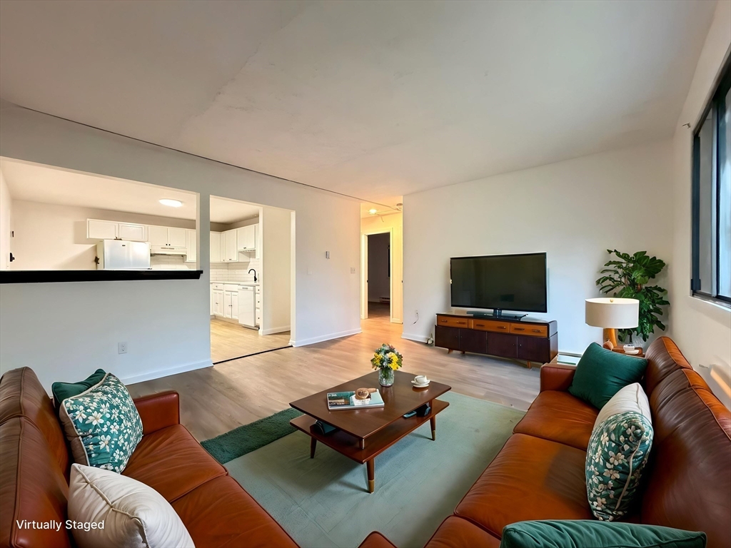 18 Pierce Street 3B