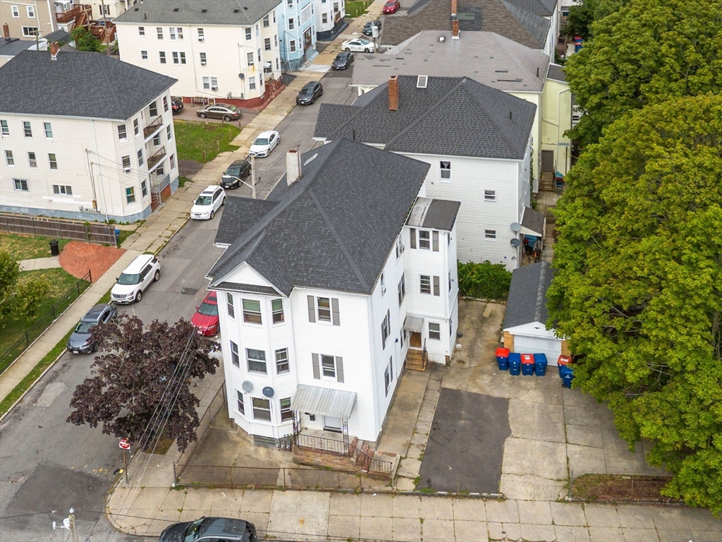 83 Ruth St