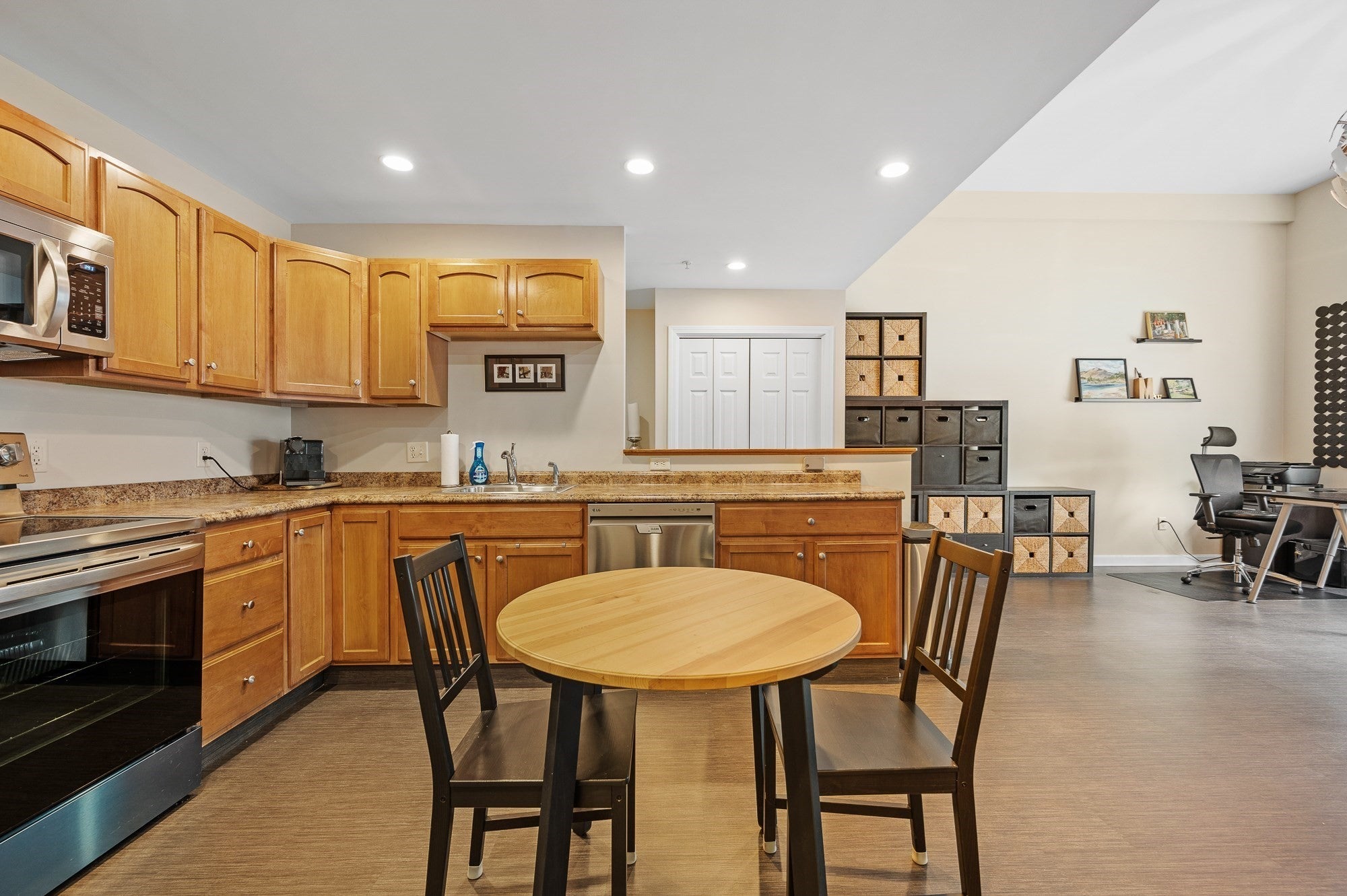 48 Phillips Rd 12