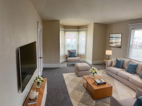 49 Pine 47 Waltham MA 02453