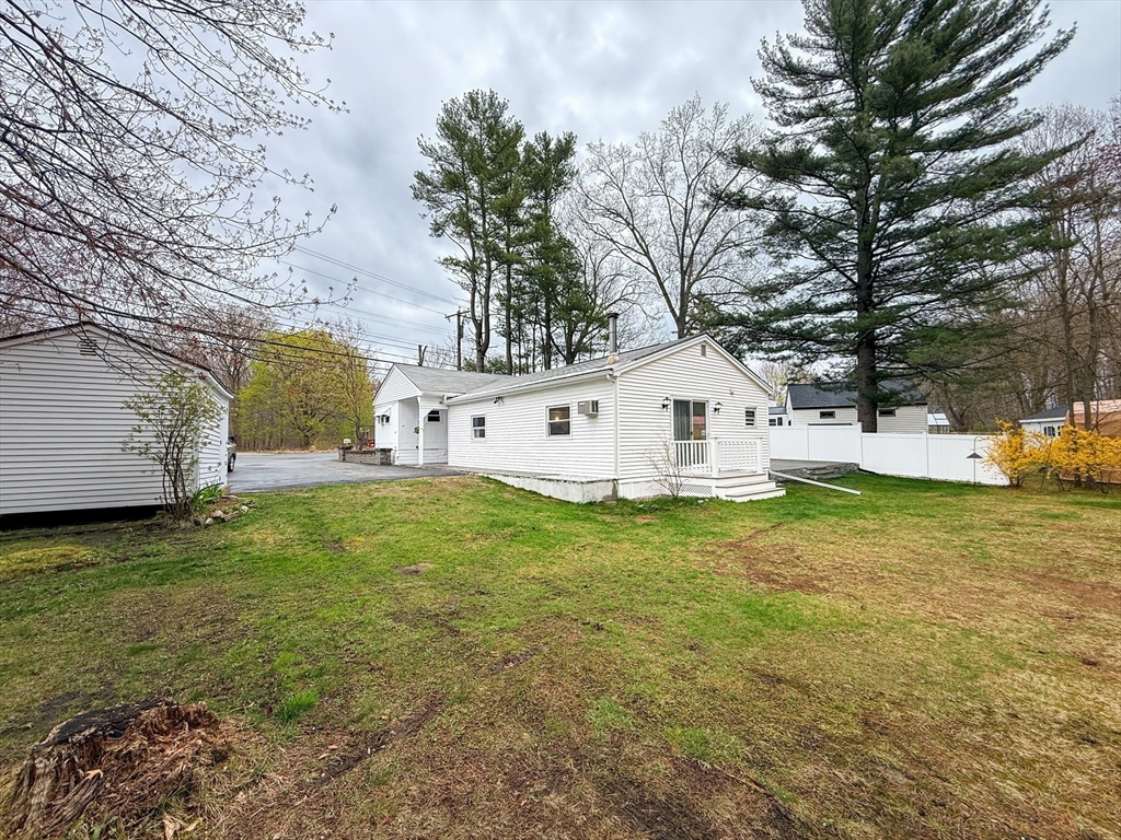 126 Beach Rd