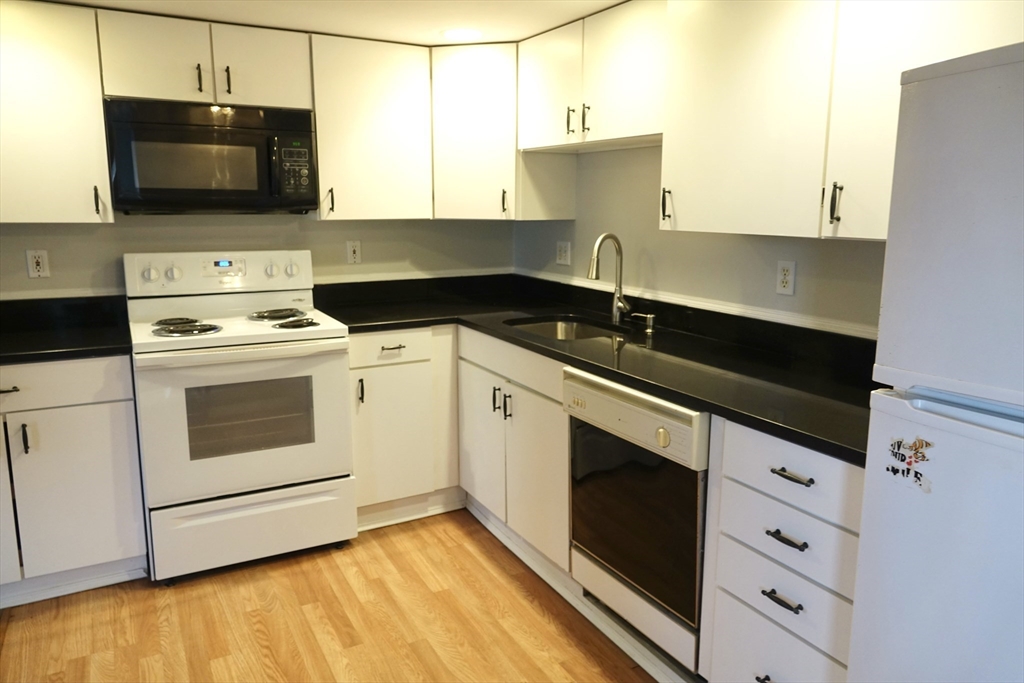 38 Moseley Ave 6