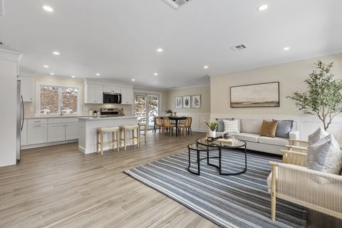 4 Richard Rd Hudson MA 01749